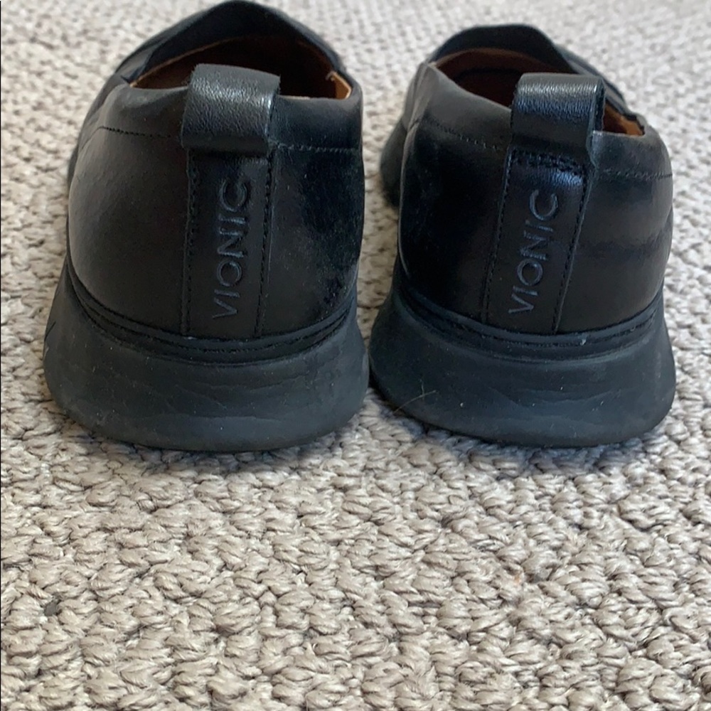Vionic Black Leather Comfortable Basic Shoes - image 3